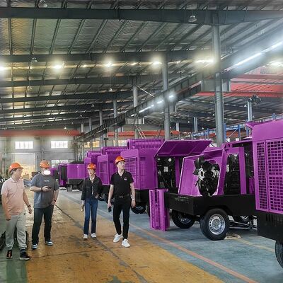 Низкий шум Камминс двигатель 25бар портативный дизельный винтовый воздушный компрессор для горной промышленности