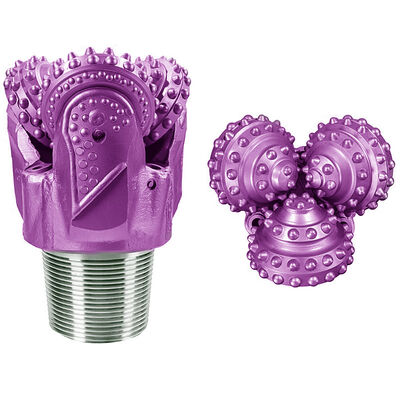 Трёхконусное породоразрушающее долото для бурения скважин в нефтегазовой отрасли, оснащенное твердосплавными зубьями