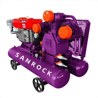 Промышленный поршневый воздушный компрессор с мощностью 18,5 кВт/25 л.с., подачей воздуха 3,2 м3/мин и рабочим давлением 7 бар